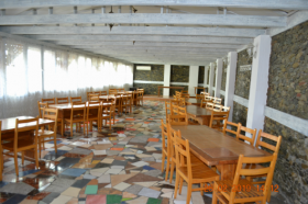 À vendre 2000 m2 bâtiments, 1700 m2 surface de restaurant à Aghmashenebeli, Tbilissi