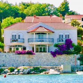 Villa front de mer sur la Riviera de Dubrovnik à vendre par le propriétaire