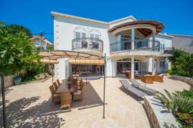 Villa front de mer sur la Riviera de Dubrovnik à vendre par le propriétaire