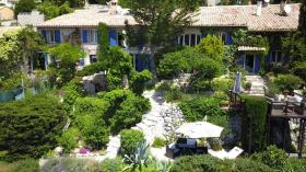 Jardin, maison d'hôtes et studio d'art de renommée mondiale Le Vallon du Brec