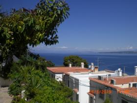 Maison avec vue imprenable sur la mer dans l'île historique de Spetses