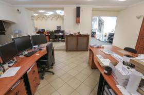 Magasin à vendre dans le centre de Budapest, rue Lovag