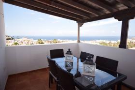 Appartement avec terrasses et jardin