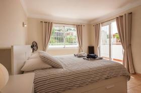 Appartement avec terrasses et jardin