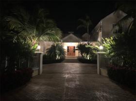 Villa Aurora, une retraite privée à Lyford Cay, Nassau, Bahamas