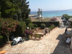 Belle villa en Italie à 50 mètres de la plage, 6 appartements individuels
