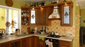 A vendre maison confortable et chaleureuse dans le centre de Boryspil près de l'église