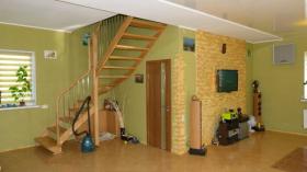 A vendre maison confortable et chaleureuse dans le centre de Boryspil près de l'église