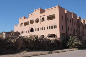 A vendre hôtel construit en 1993 situé dans la zone touristique