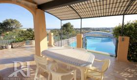 A vendre Villa 6 pièces large vue mer à Saint Raphaël