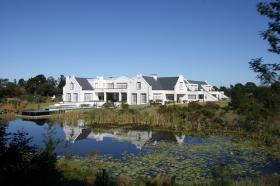 Une maison de campagne familiale unique avec un style extraordinaire