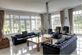 Une maison de campagne familiale unique avec un style extraordinaire