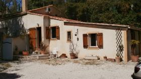 Maison atypique dans quartier calme et proche mer