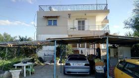Vente appartement à rénover 35 km de centre d'Athènes et 2,5 km de la plage