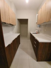 Appartement entièrement rénové situé près de l'Acropole