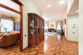 Luxueux appartement de 4 pièces dans le centre de Moscou