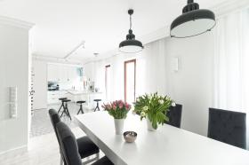 Bel appartement de 4 chambres à Cracovie avec terrasse sur le toit 90m2