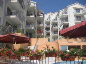 Appartements dans un complexe fermé avec piscine