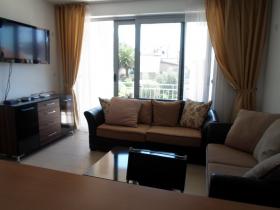 Appartements dans un complexe fermé avec piscine