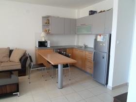 Appartements dans un complexe fermé avec piscine